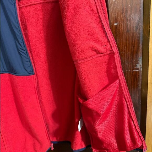 Lands' End Men's Bold Red and Black Performance Jacket - Picture 4 of 6